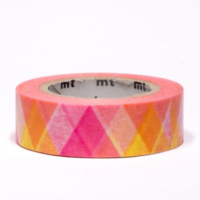 triangle and diamond pink